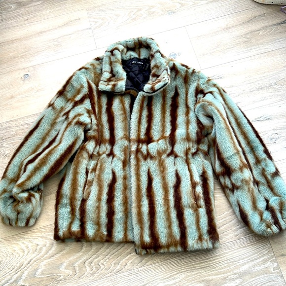 Love Token Jackets & Blazers - LEIA FAUX FUR JACKET by Love Token